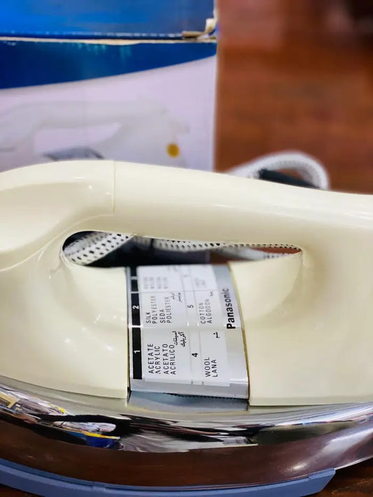 Panasonic NI-22AWT Deluxe Automatic Iron – 1000W Heavy Weight, Non-Stick Soleplate