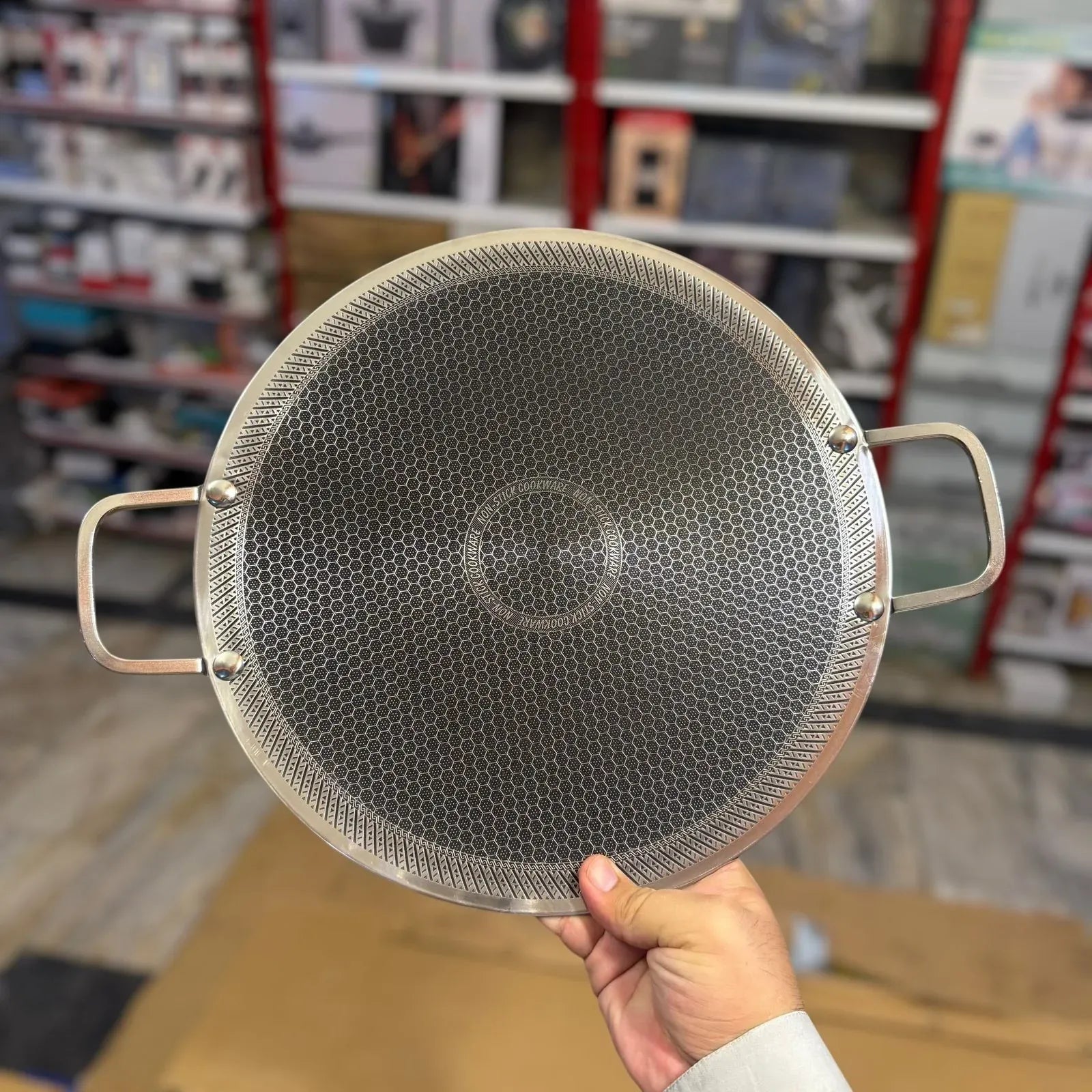 Laser Coated Honeycomb Tawa – Non-Stick, Heavy-Duty Stainless Steel Base, Even Heat Distribution